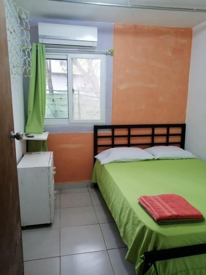 Taca Tucan Hostel Playa Blanca  Buitenkant foto